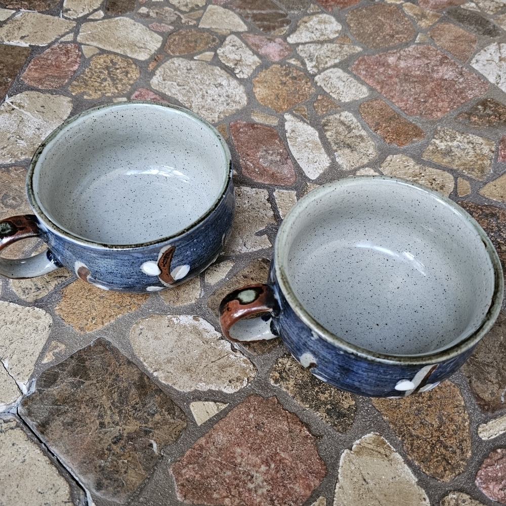 Handcrafted Blue Ceramic Mugs with White Floral Design - Picture 3 of 7